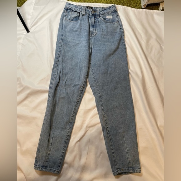 Simple Society size 0/24 light wash mid rise skinny jeans - Picture 1 of 7